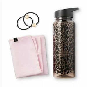 NWT Victoria’s Secret On Point Gym Kit -Water Bottle, Sweat Towel, and Hair Ties